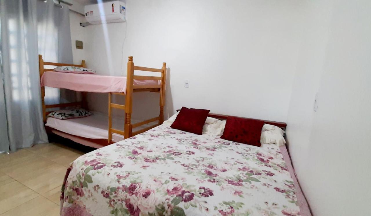 Kitnet S2 Em Torres-Rs - Na Mais Bela Praia Gaucha - Cozinha - Banheiro - Ar Condicionado - Tv Smart 32' - Wi-Fi - Estacionamento - Anfitria Superhost No Bnb Exteriér fotografie